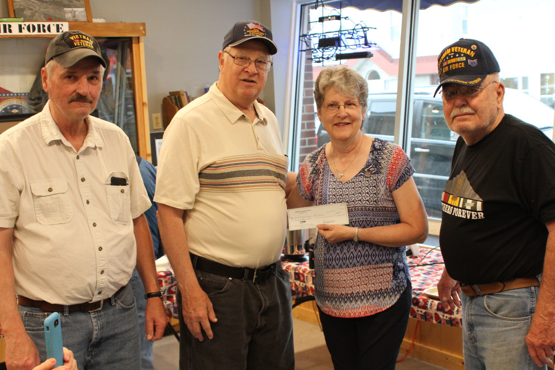 Legion donates to Quilts of Valor